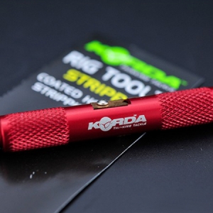 Zvliekač stužených šnúrok Korda Strippa Tool