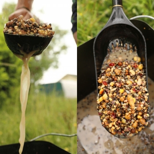 Lopatka na zakrmovanie Fox Particle Baiting Spoon