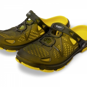 Kroksy Black Cat Clogs
