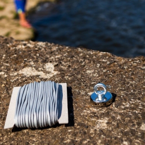Magnet s lanom na zbieranie ECO Sinkers záťaží z dna