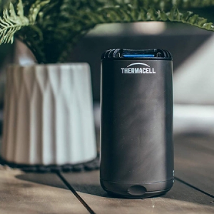 Stolový odpudzovač komárov Thermacell Halo Mini Grafit