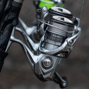 navijak Shimano Nasci 2500 HG FC