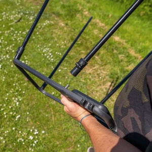 Stojan na vedro Avid Carp Bait Station