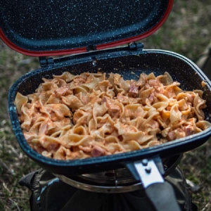 Panvica Giants Fishing Eazi Pan Medium + nerezový thermo hrnček