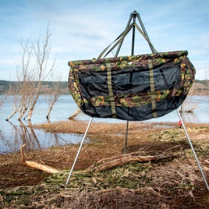 Vážiaci a prechovávací sak Giants Fishing Weigh Sling Luxury Camo XL