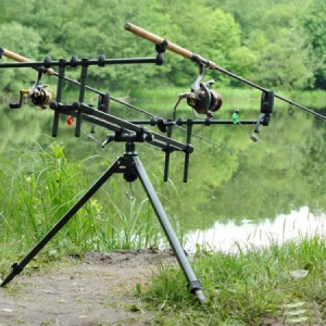 Stojan Mivardi Tripod Monster